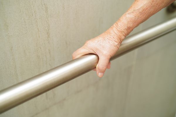 Cost of Tub Grab Bar Installation in North Little Rock